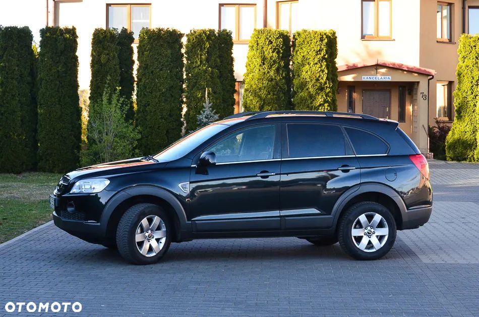 Chevrolet Captiva 2.4 2WD 7 Sitzer LS Family Edition - 16