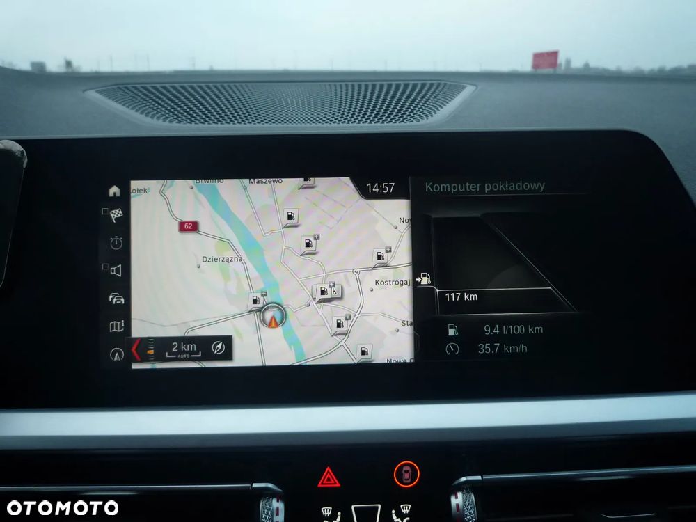 BMW Seria 3 330i xDrive M Sport sport - 24