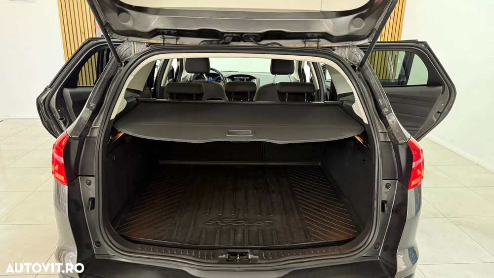 Ford Focus 1.0 EcoBoost Titanium - 17