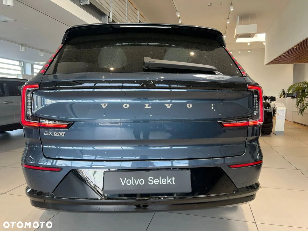Volvo EX90 - 24