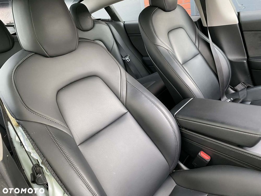 Tesla Model 3 Standard Hinterradantrieb - 12