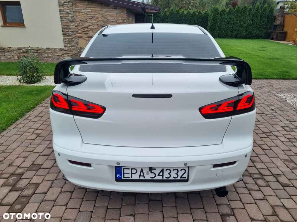 Mitsubishi Lancer - 12
