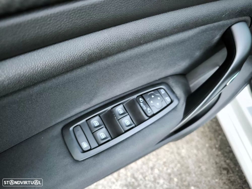 Renault Mégane Sport Tourer 1.5 Blue dCi Limited - 32