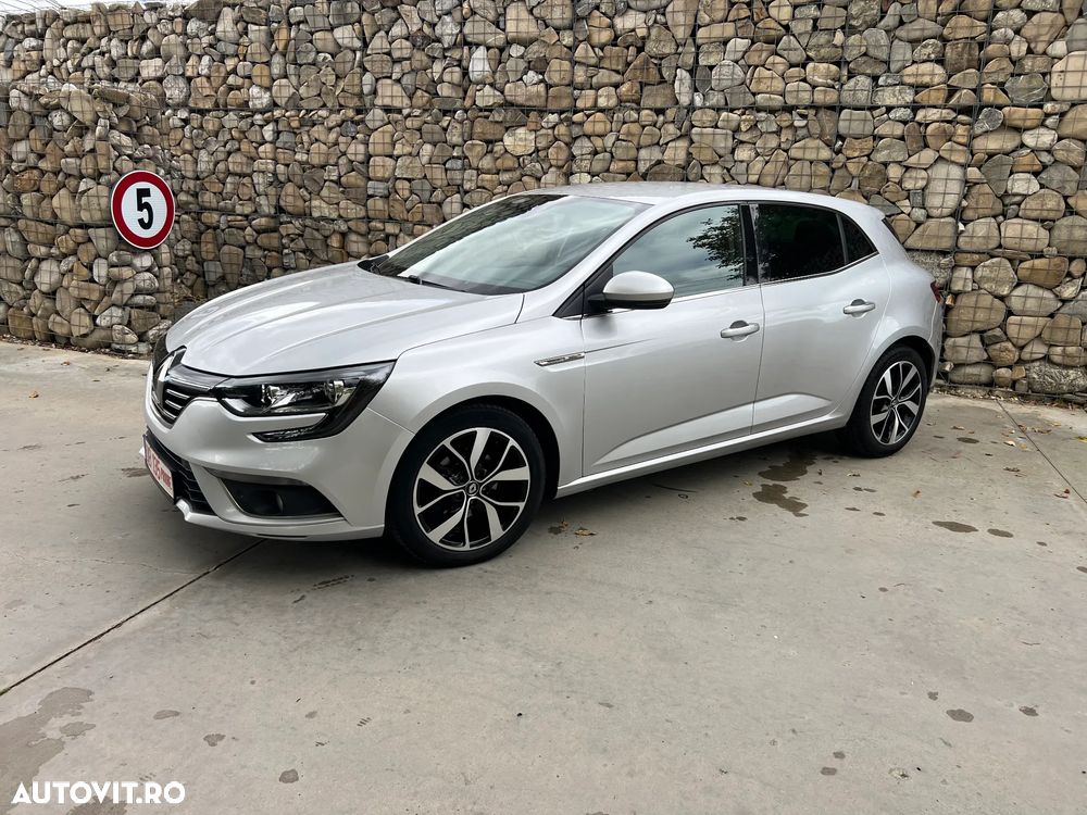 Renault Megane ENERGY dCi 110 Start & Stop Bose Edition - 23