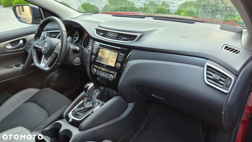 Nissan Qashqai 1.3 DIG-T N-Connecta DCT - 5