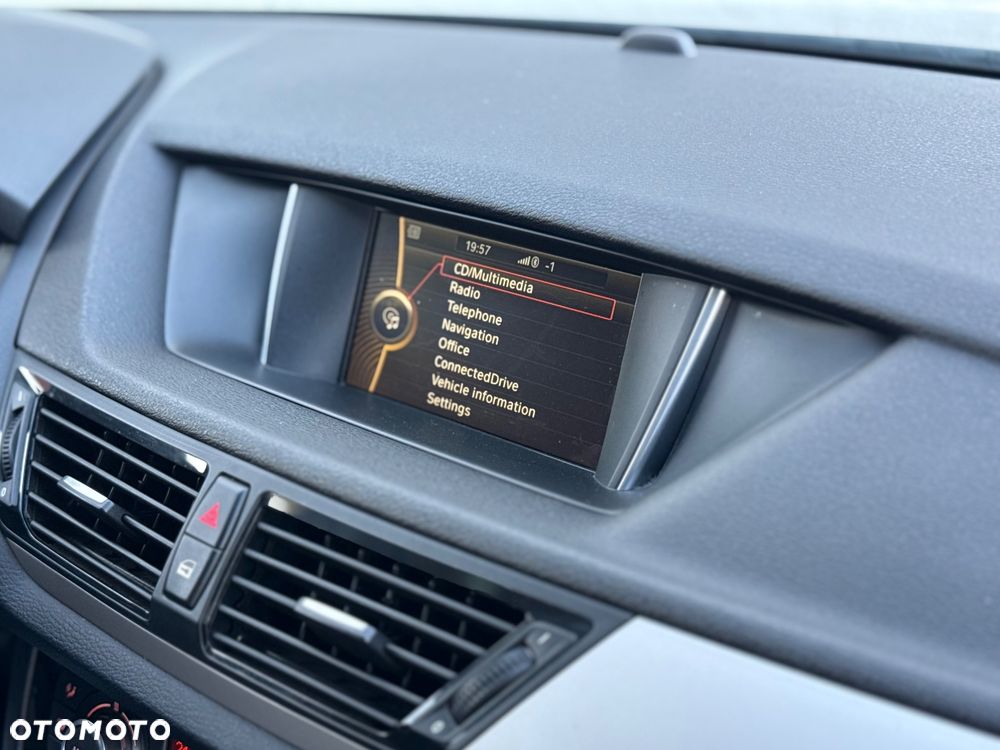 BMW X1 sDrive20d xLine - 37