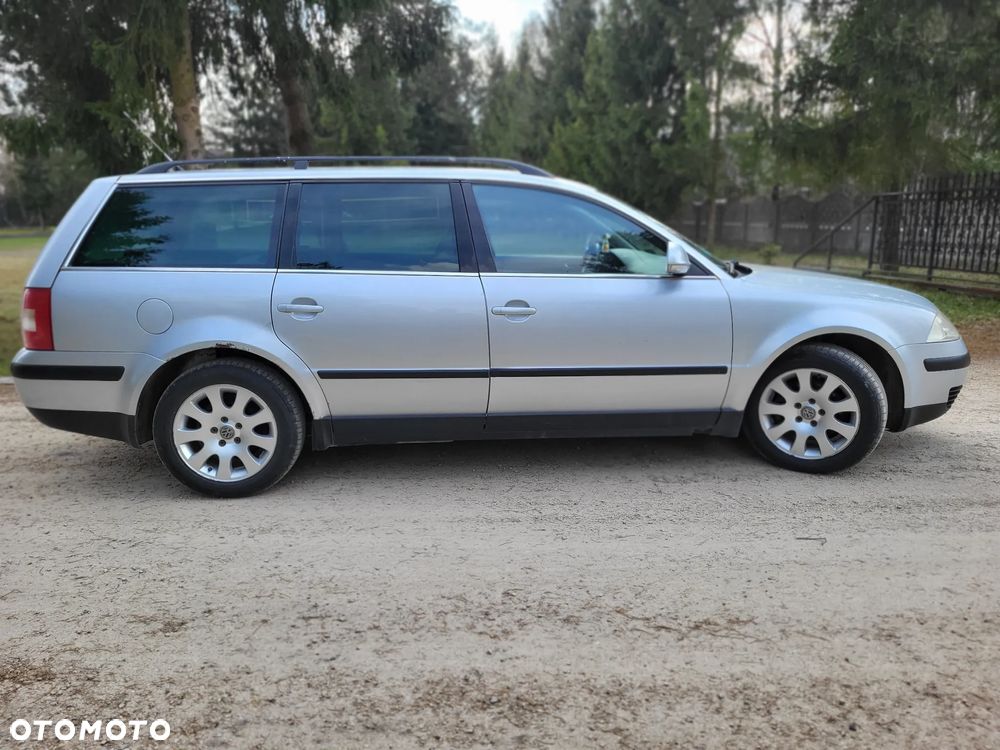 Volkswagen Passat 1.9 TDI Comfortline Family - 4