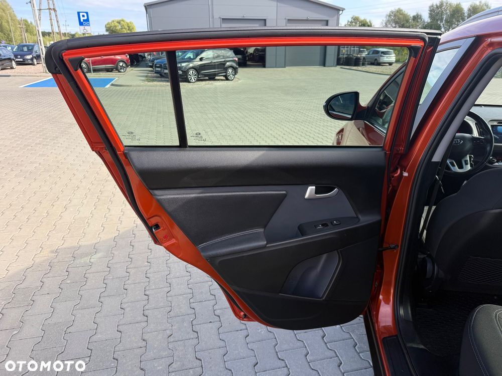 Kia Sportage 1.7 CRDI 2WD ISG Dream-Team Edition - 20