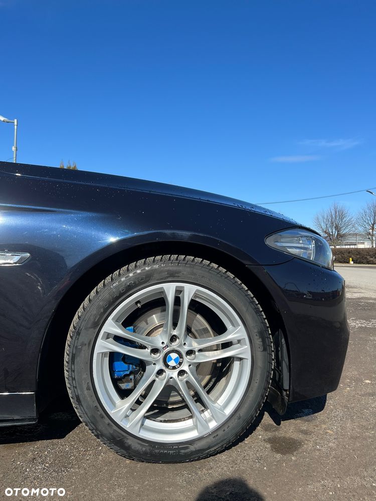BMW Seria 5 520d xDrive - 11