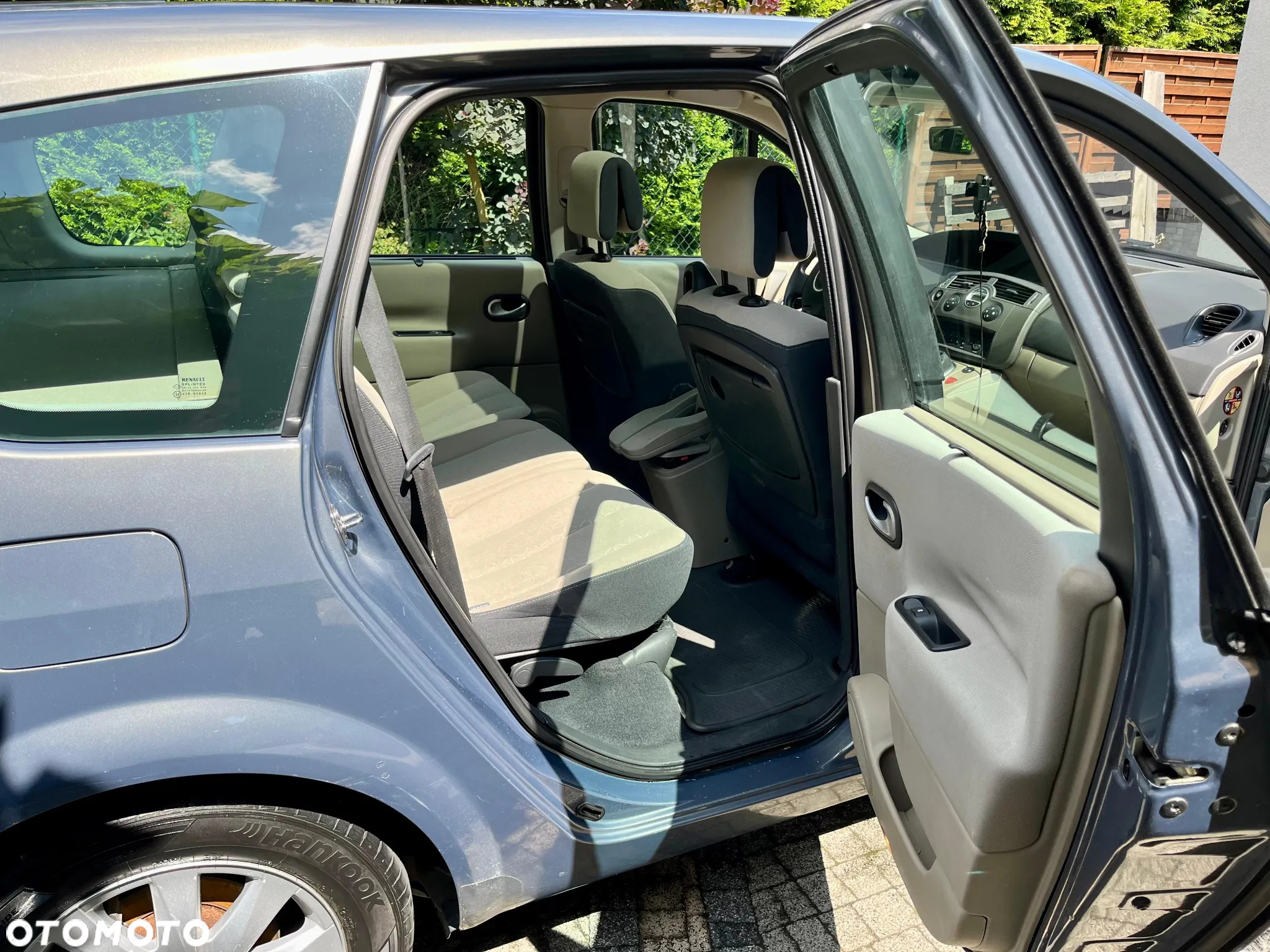 Renault Scenic 1.9 dCi Emotion - 8