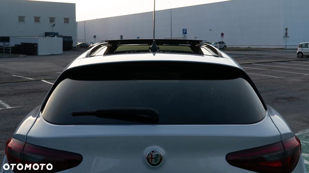 Alfa Romeo Stelvio 2.0 Turbo TI Q4 - 20