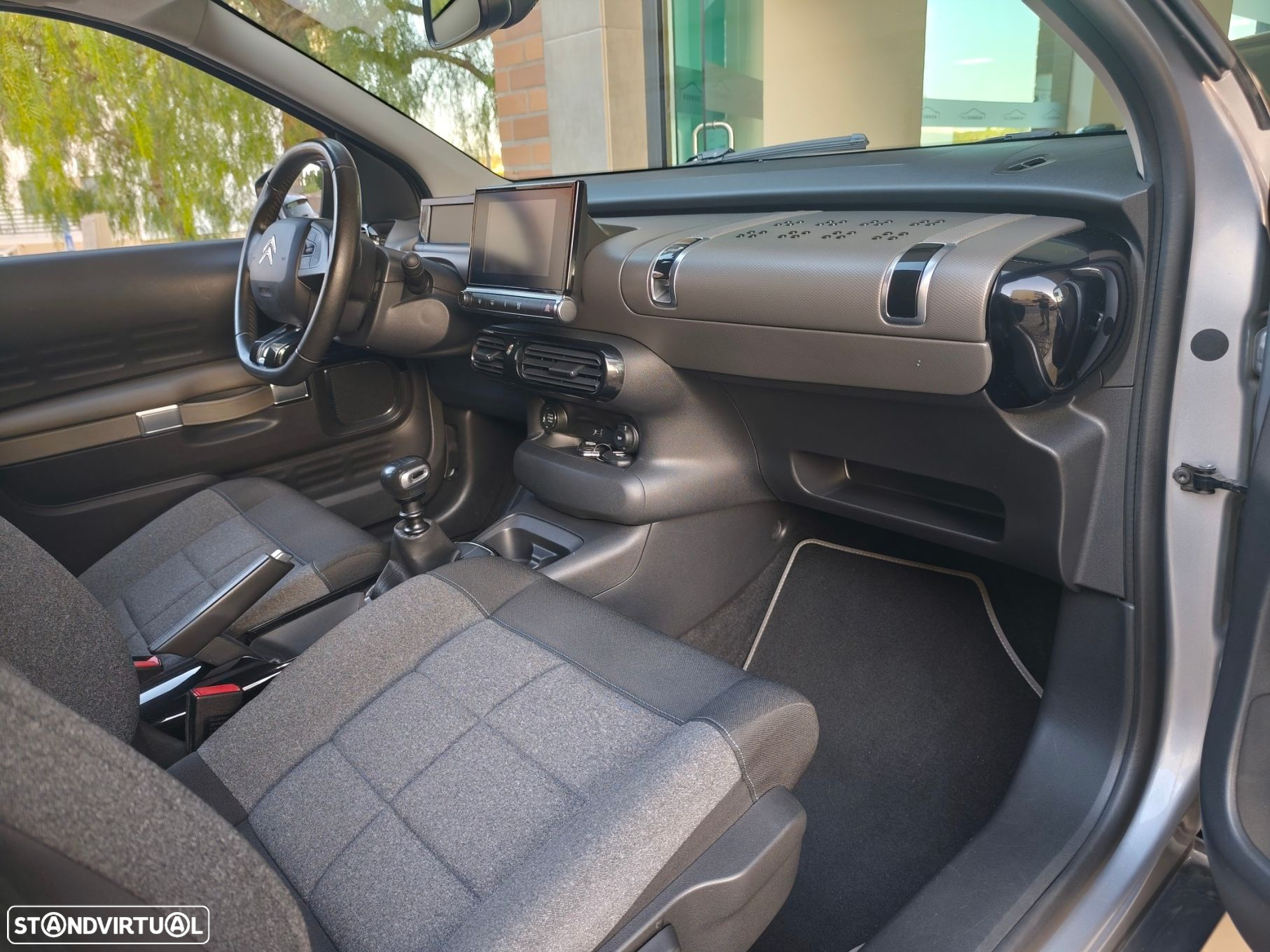 Citroën C4 Cactus 1.2 PureTech Shine Pack - 12