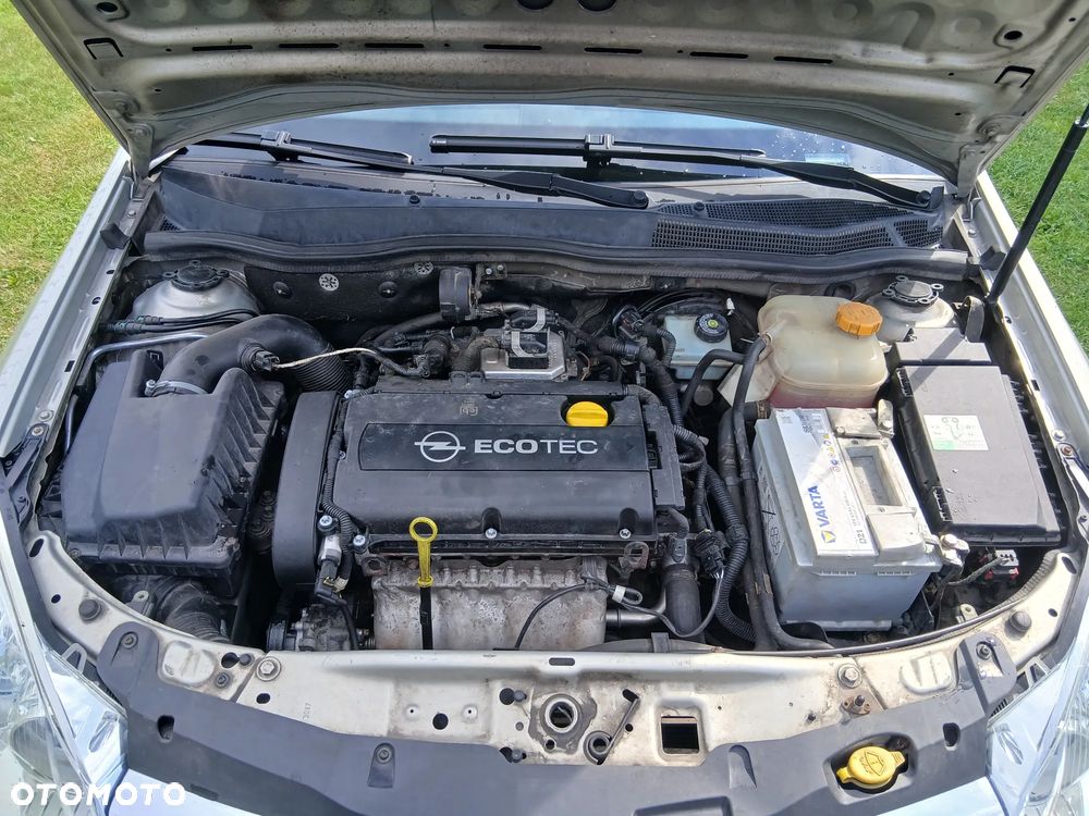 Opel Astra 1.6 Enjoy - 22