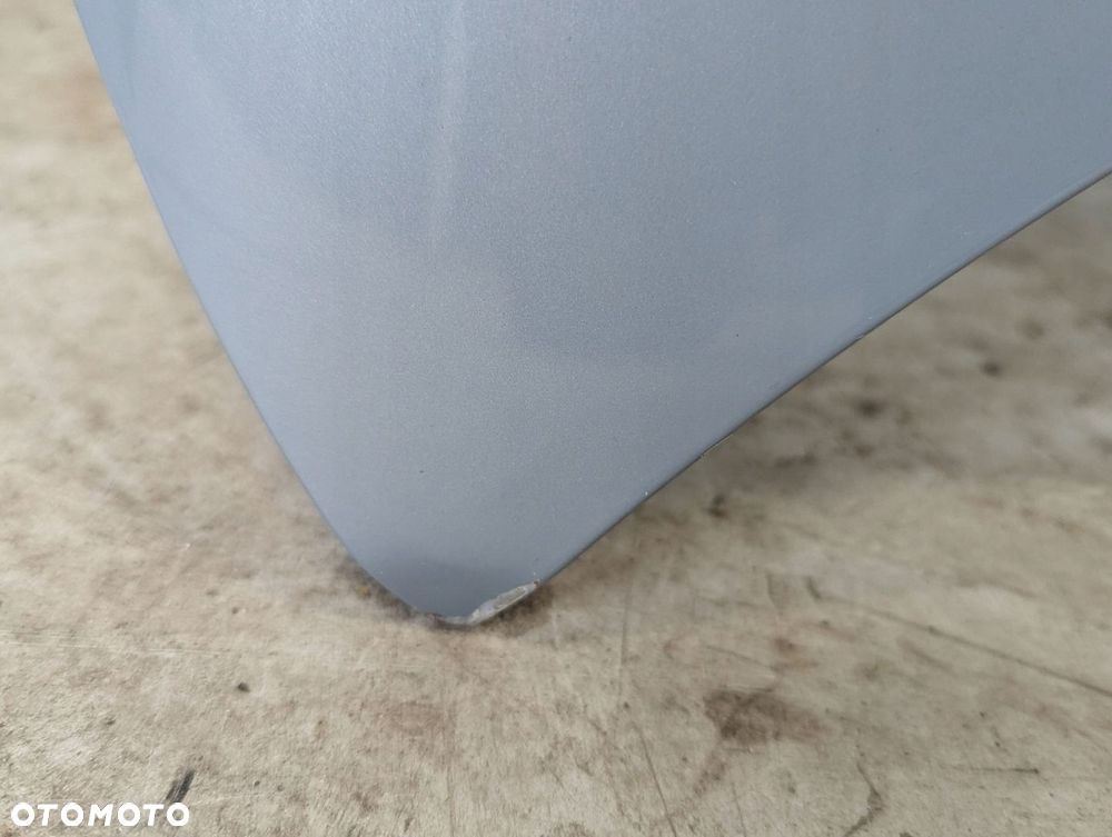 Lexus LBX 2024 maska pokrywa silnika uszkodzona - 2