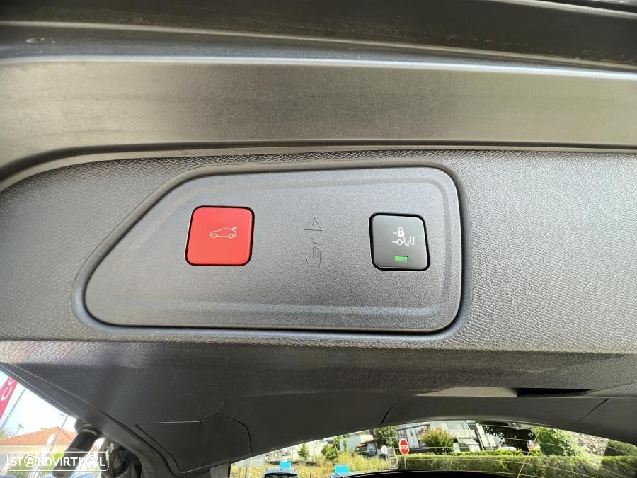 Peugeot 3008 1.6 Hybrid4 Allure Pack e-EAT8 - 48