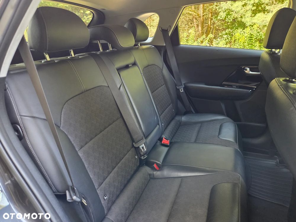 Kia Niro 1.6 GDI Hybrid L - 18