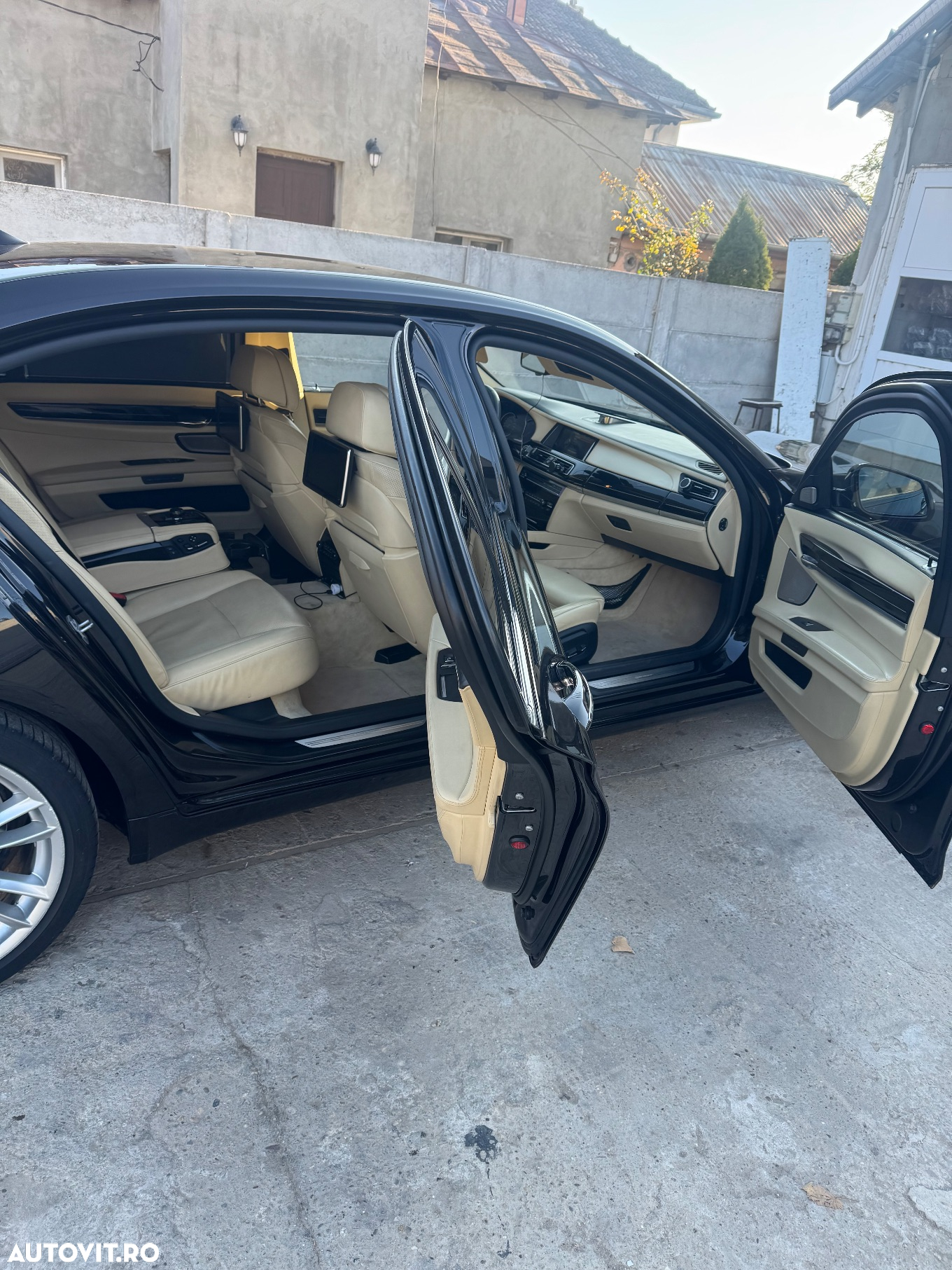 BMW Seria 7 750Ld xDrive - 19