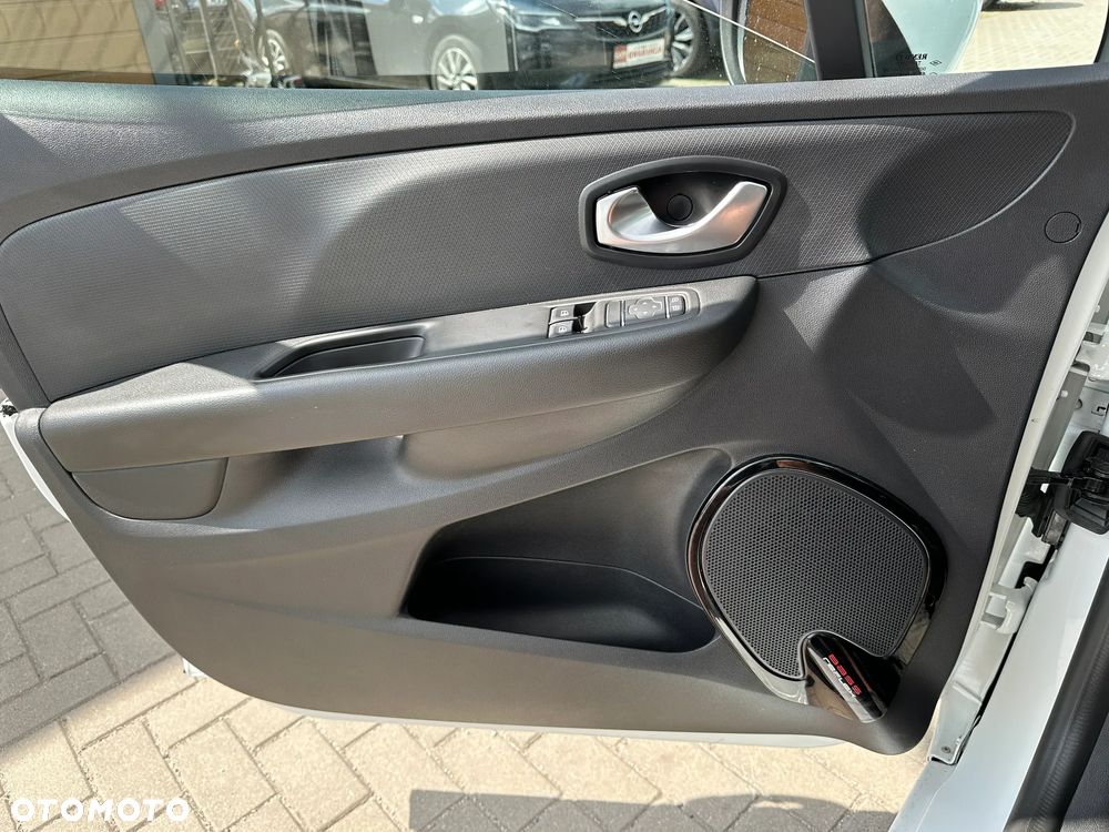 Renault Clio - 21
