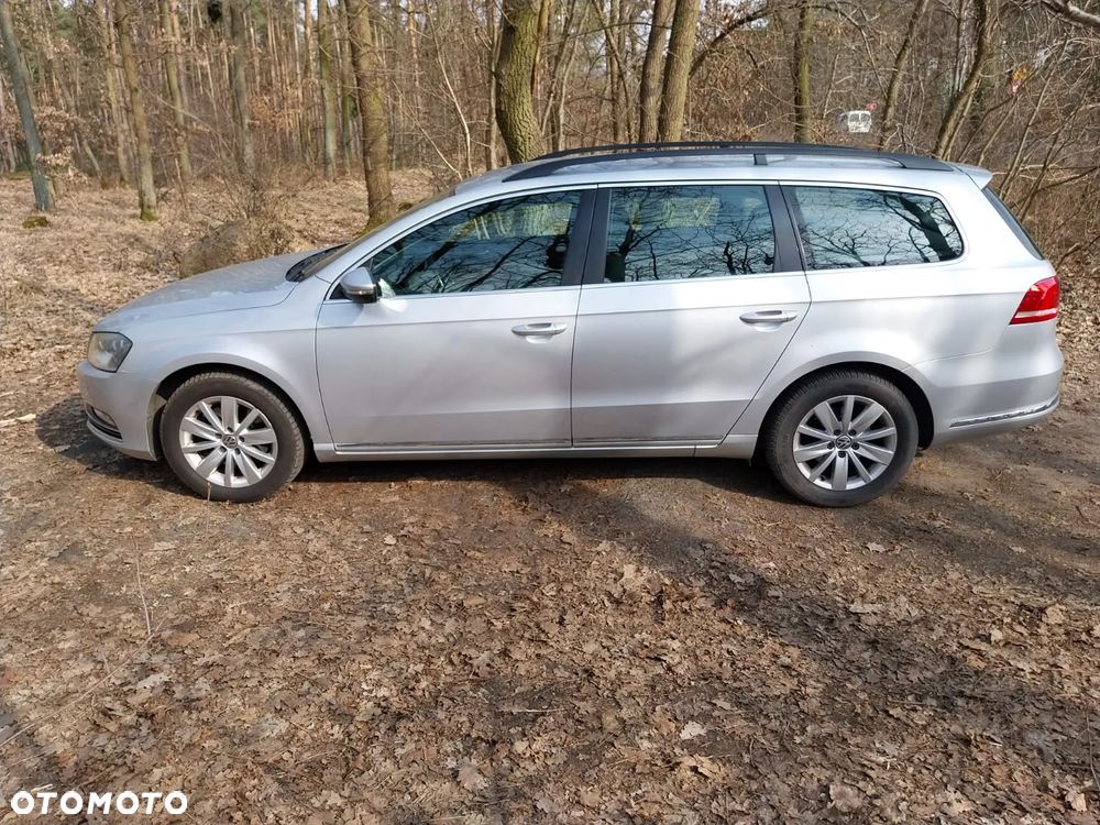 Volkswagen Passat 2.0 TDI Comfortline - 4