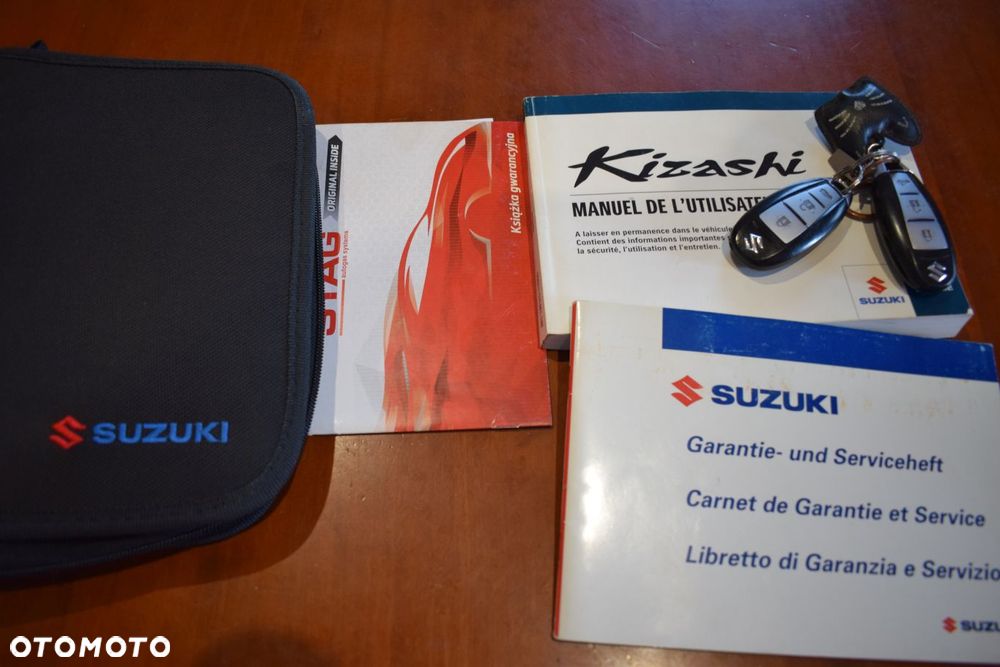 Suzuki Kizashi 2.4 Sport 4WD CVT - 13