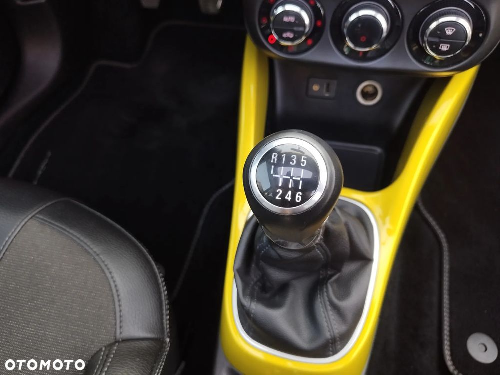 Opel Adam 1.0 Start/Stop Rocks - 26