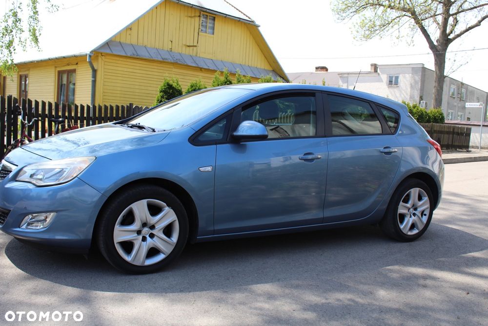 Opel Astra 1.4 Turbo Cosmo - 8