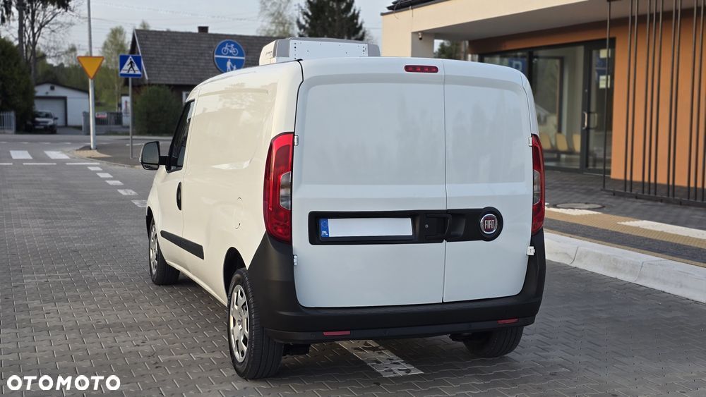 Fiat DOBLO MAXI LONG ❗❗SILNIK 1.6 / SKRZYNIA 6 BIEGÓW / CHŁODNIA-MROŹNIA +25 -25❗❗THERMO KING / ZABUDOWA LAMAR / DRZWI BOCZNE / GRZANIE / IZOTERMA / FULL OPCJA / KLIMATYZACJA / SALON POLSKA / JAK NOWY ❗❗ - 27