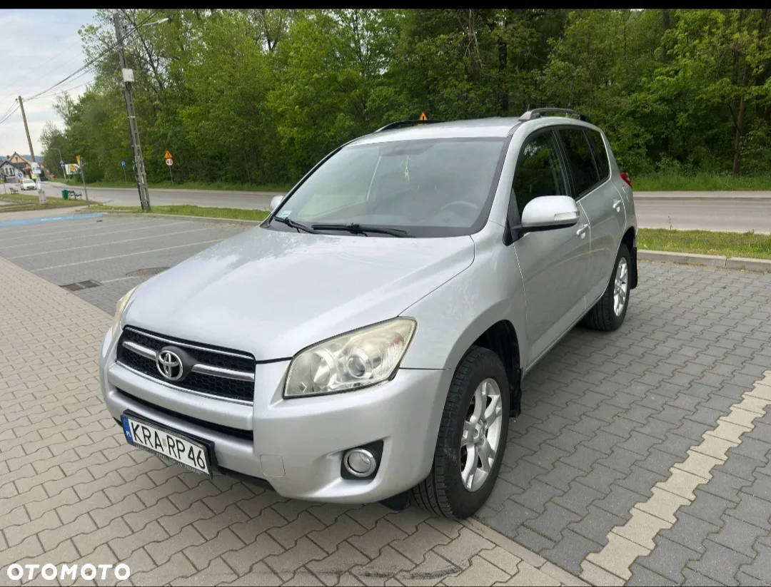 Toyota RAV4 - 2