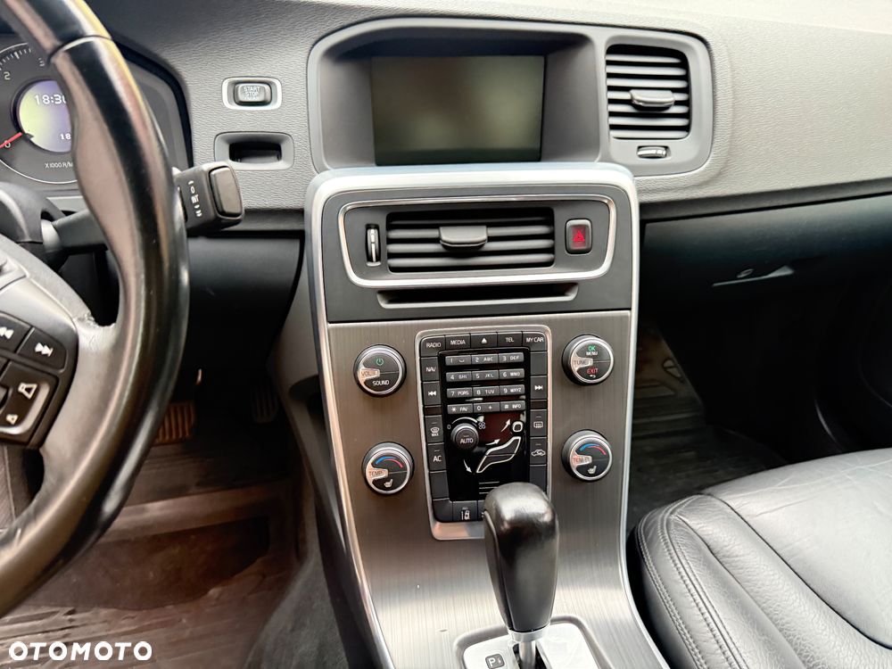 Volvo S60 D3 Geartronic Momentum - 20