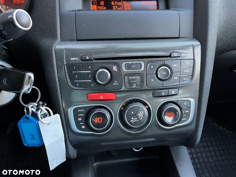 Citroën C4 1.6 VTi SX - 11