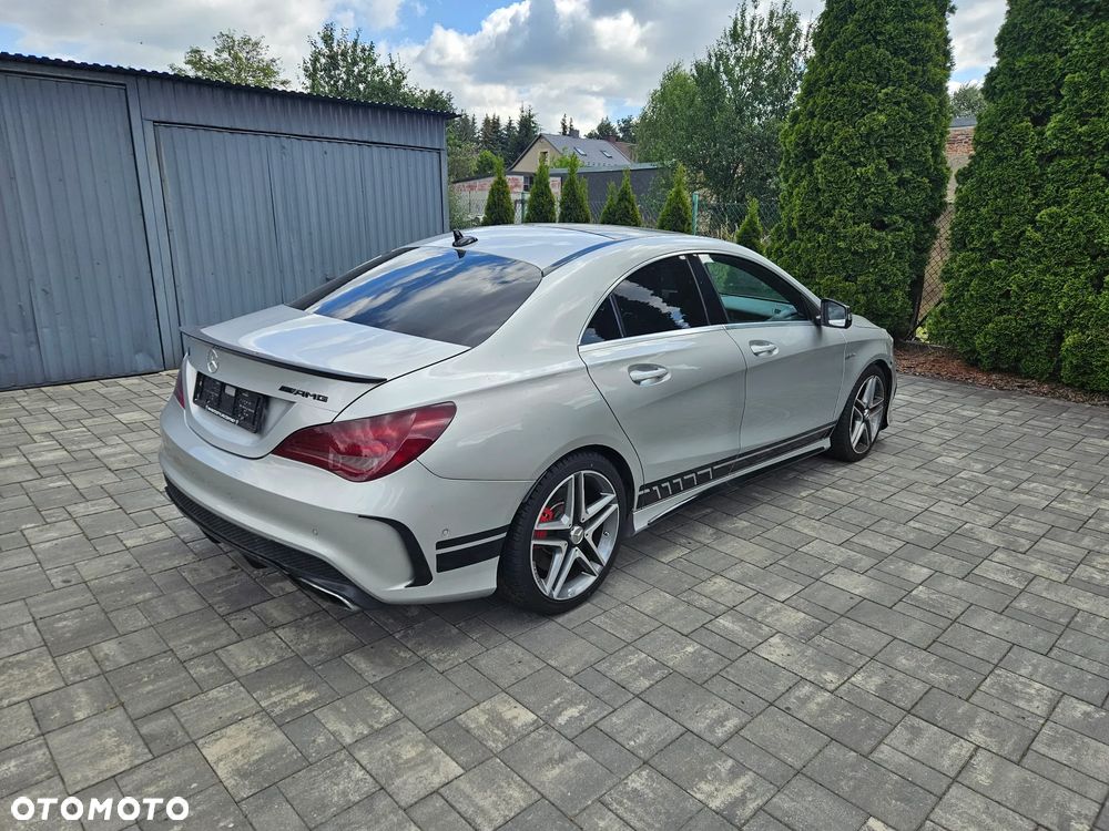 Mercedes-Benz CLA 45 AMG 4-Matic - 6