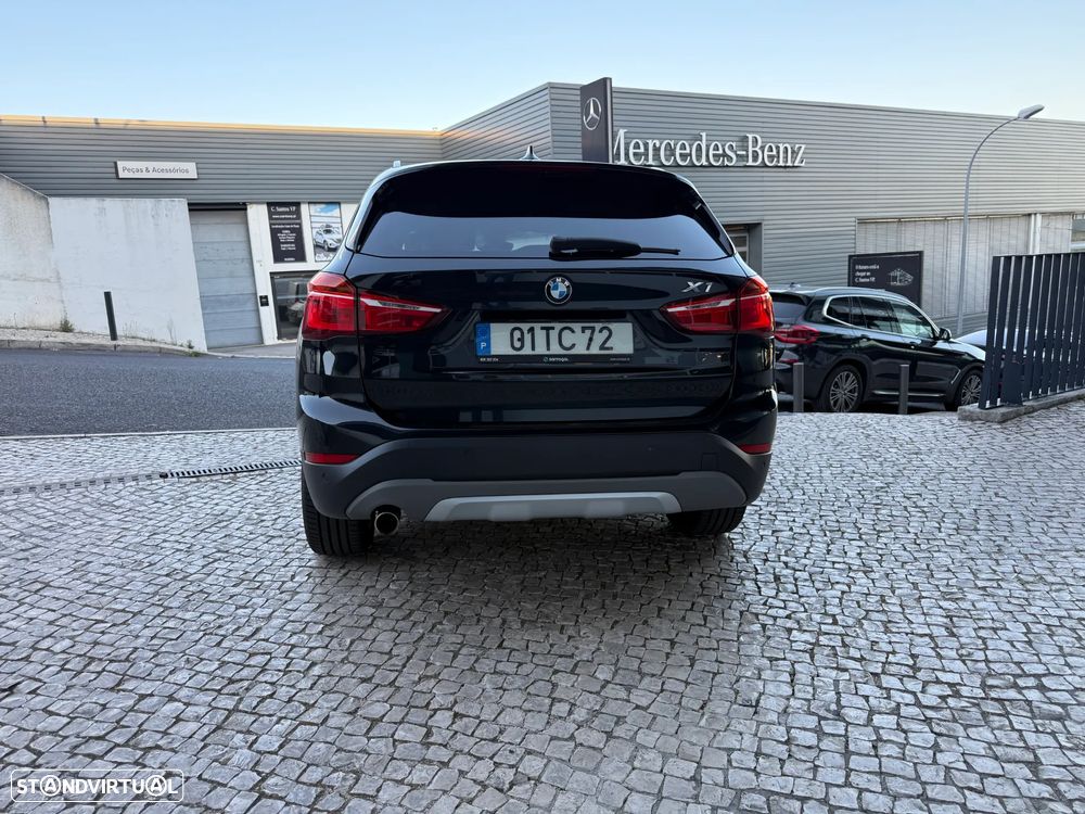 BMW X1 18 d sDrive Auto xLine - 3