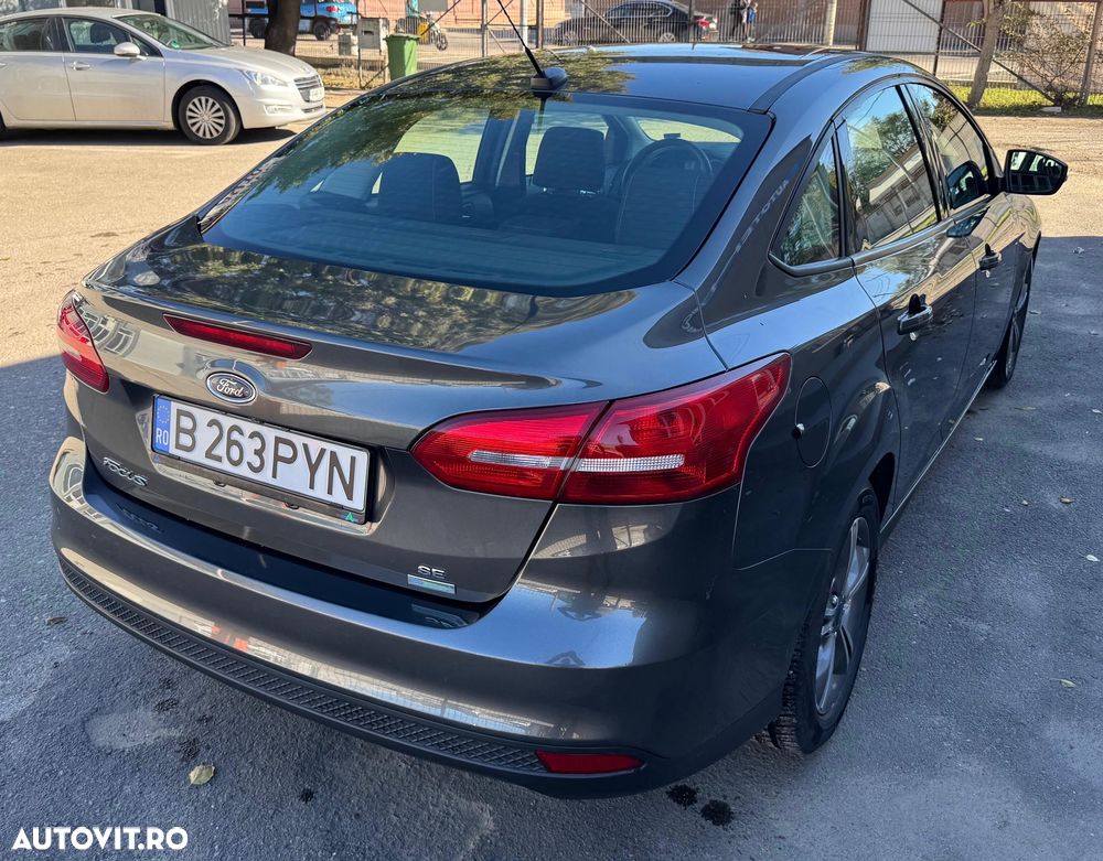 Ford Focus - 17