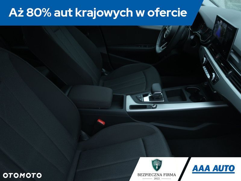 Audi A4 Limousine - 10