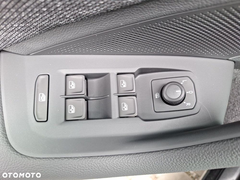 Skoda Superb 1.5 TSI mHEV Essence DSG - 14