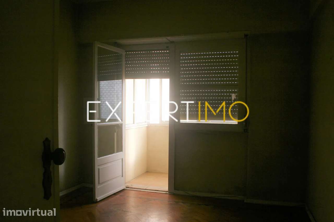 Apartamento T1 para remodelar - Grande imagem: 4/26