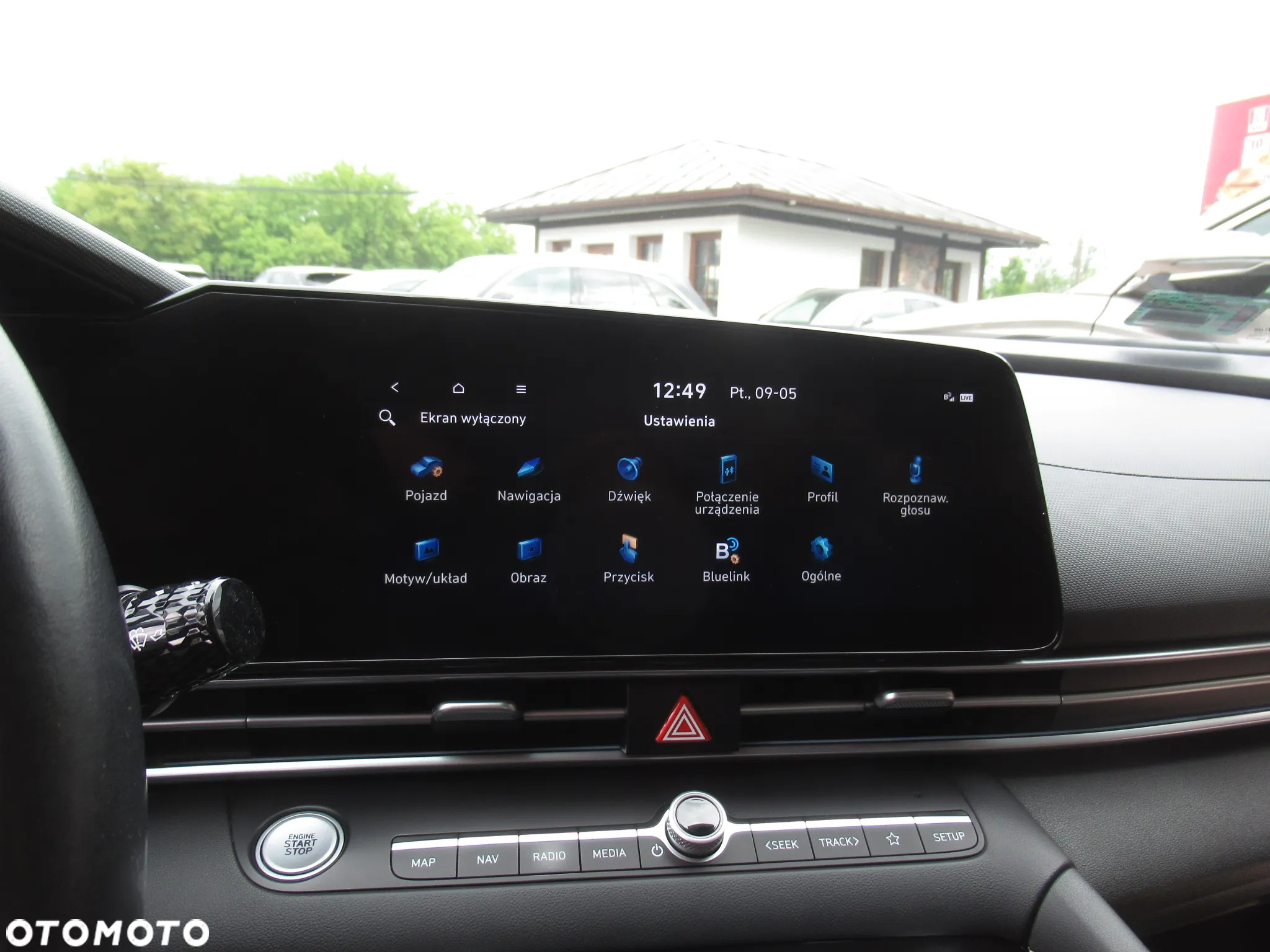 Hyundai Elantra 1.6 Executive CVT - 22
