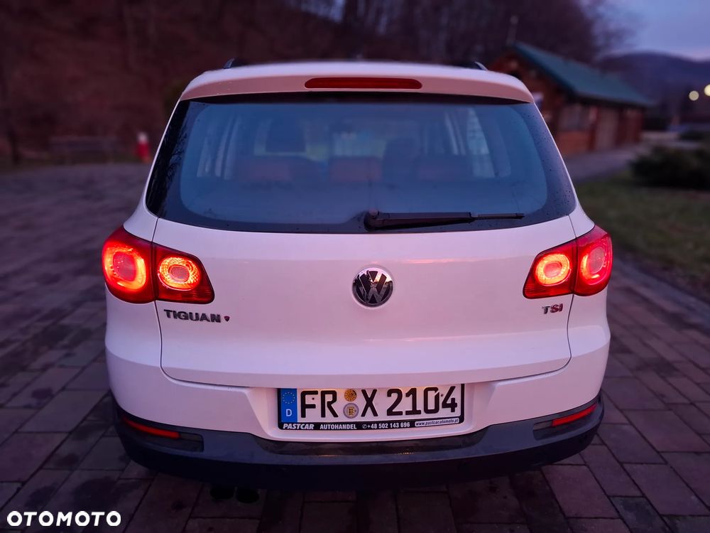 Volkswagen Tiguan 1.4 TSI BlueMotion Technology Sport & Style - 4