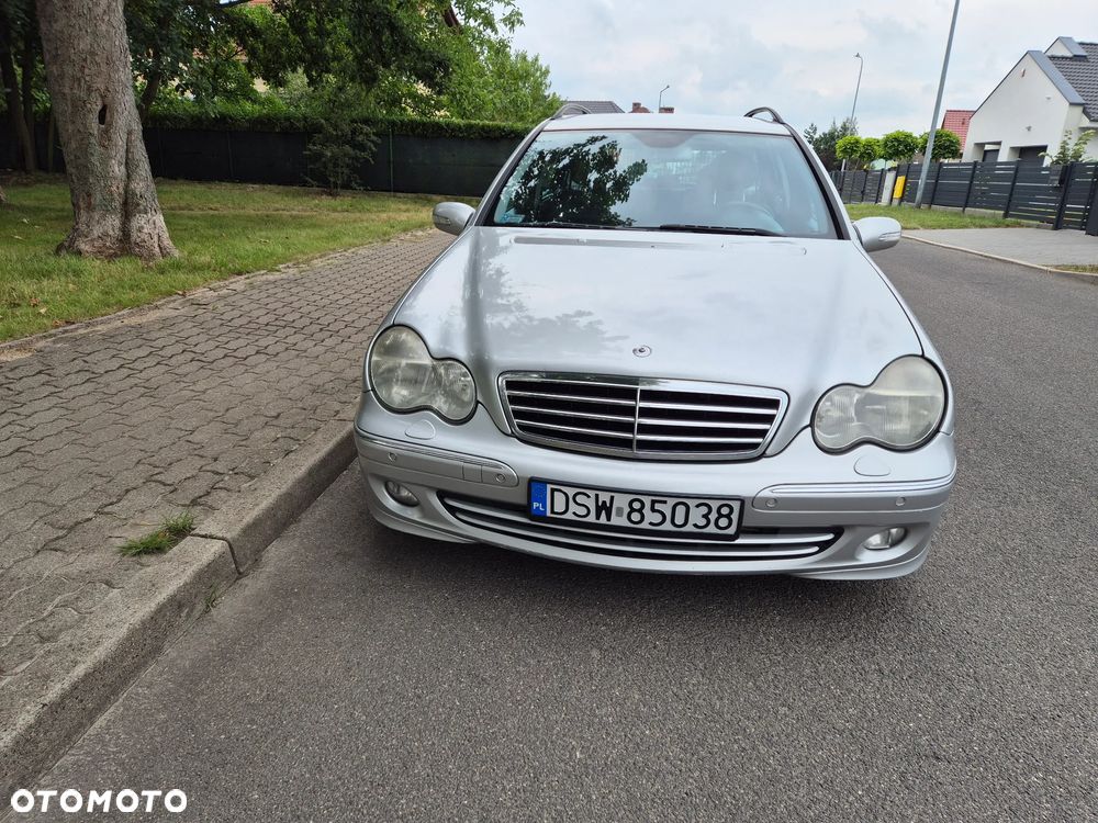 Mercedes-Benz Klasa C - 19