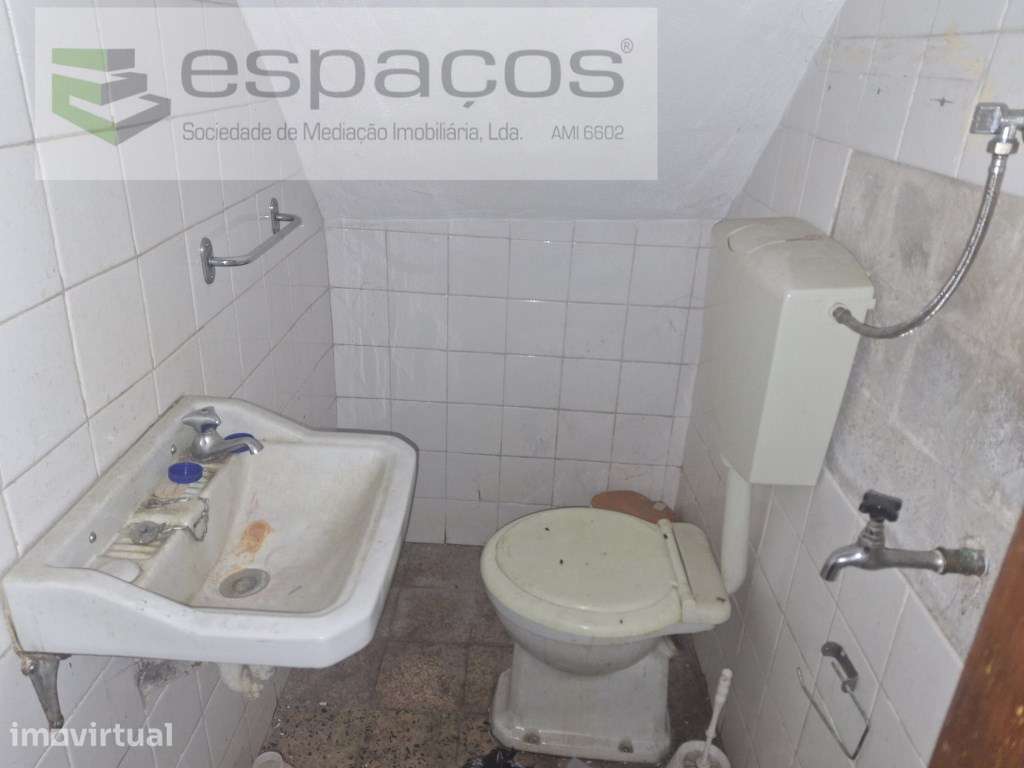 Prédio para Restaurar em Alcains - Grande imagem: 4/13