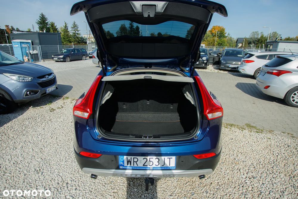 Volvo V40 Cross Country D3 Geartronic Ocean Race - 16