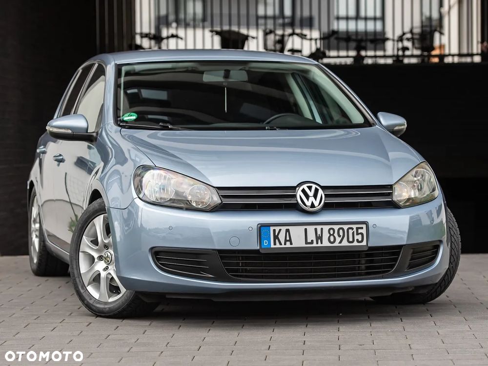 Volkswagen Golf - 2