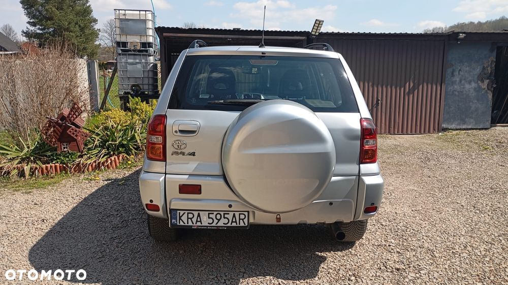 Toyota RAV4 2.0 D-4D 4x4 - 3