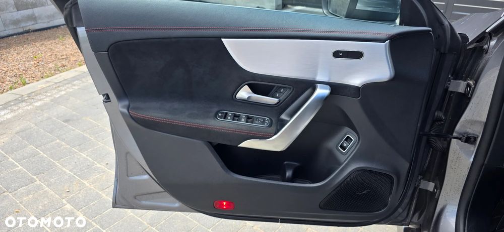 Mercedes-Benz CLA 200 d 8G-DCT AMG Line - 22