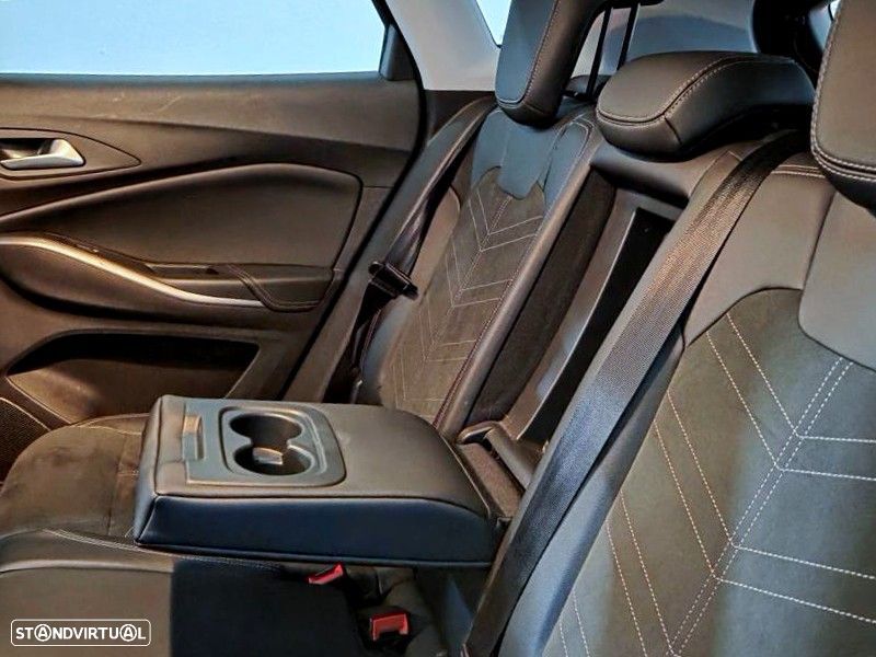 Opel Grandland 1.2 Hybrid GS eDCT - 18