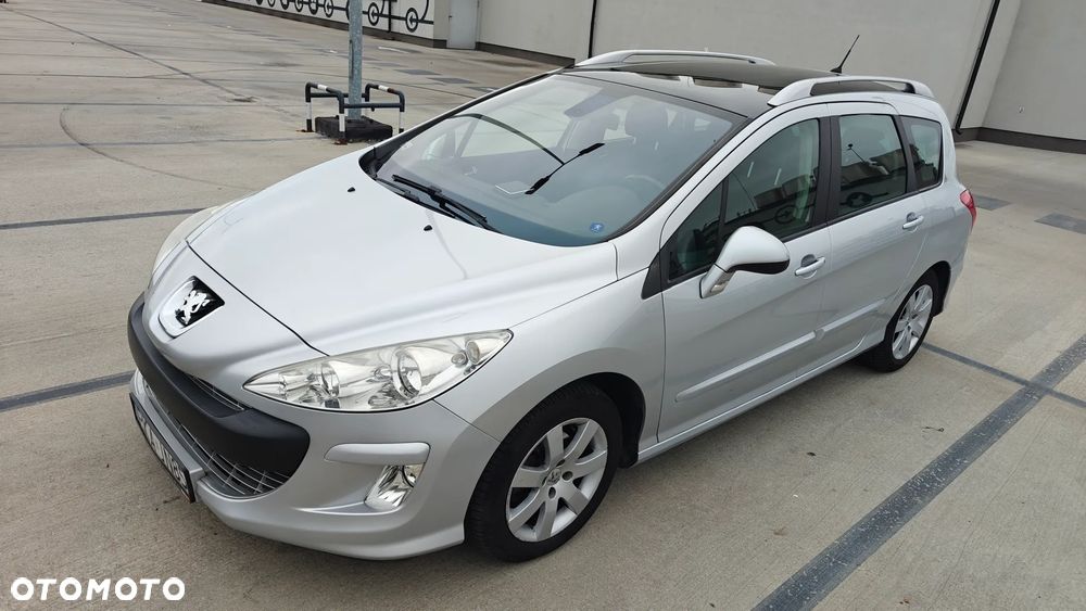 Peugeot 308 2008 photo 3