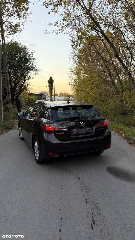Lexus CT - 3