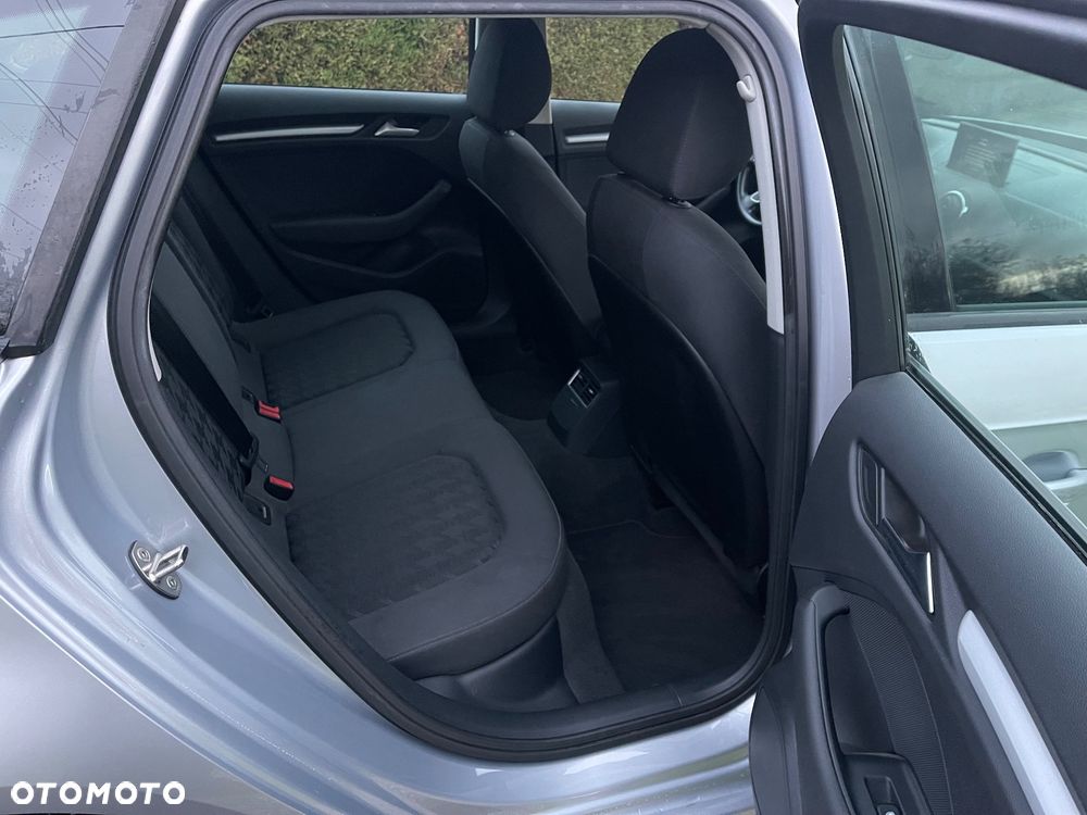 Audi A3 Sportback 1.6 TDI Sport - 6