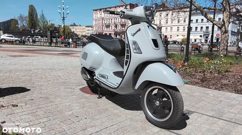 Piaggio Vespa - 3