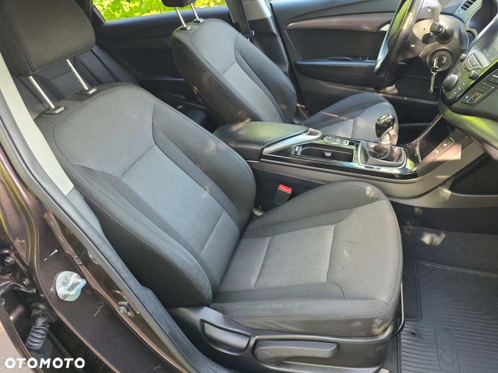 Hyundai i40 Kombi 1.7 CRDi Premium - 8